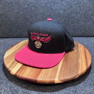 Mitchell & Ness Atlanta Hawks NBA Basic Snapback HWC Hat Black Red 21315280 990